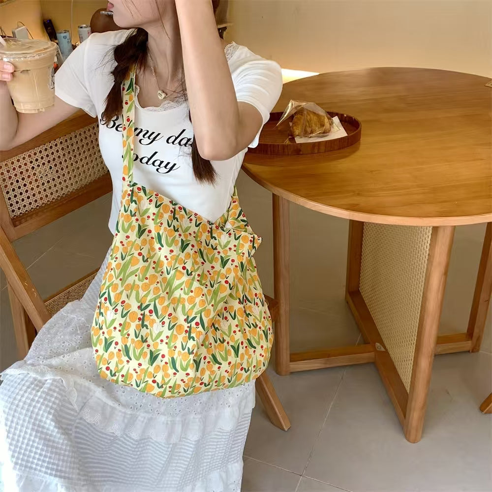 Western-style fashionable diagonal straddle bag, large capacity single-shoulder shopping bag, fashionable canvas bag